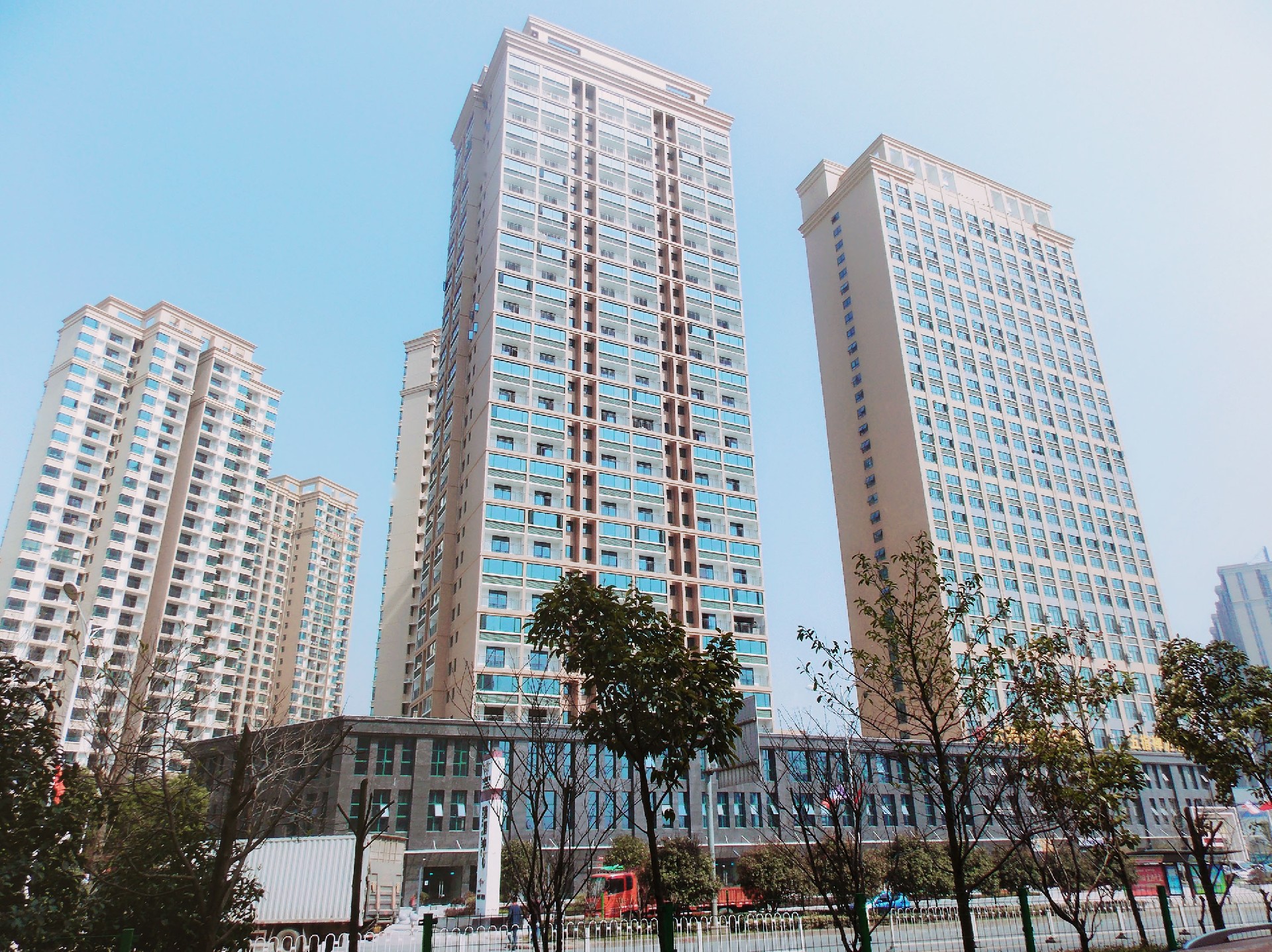 武汉·大拇指广场.jpg
